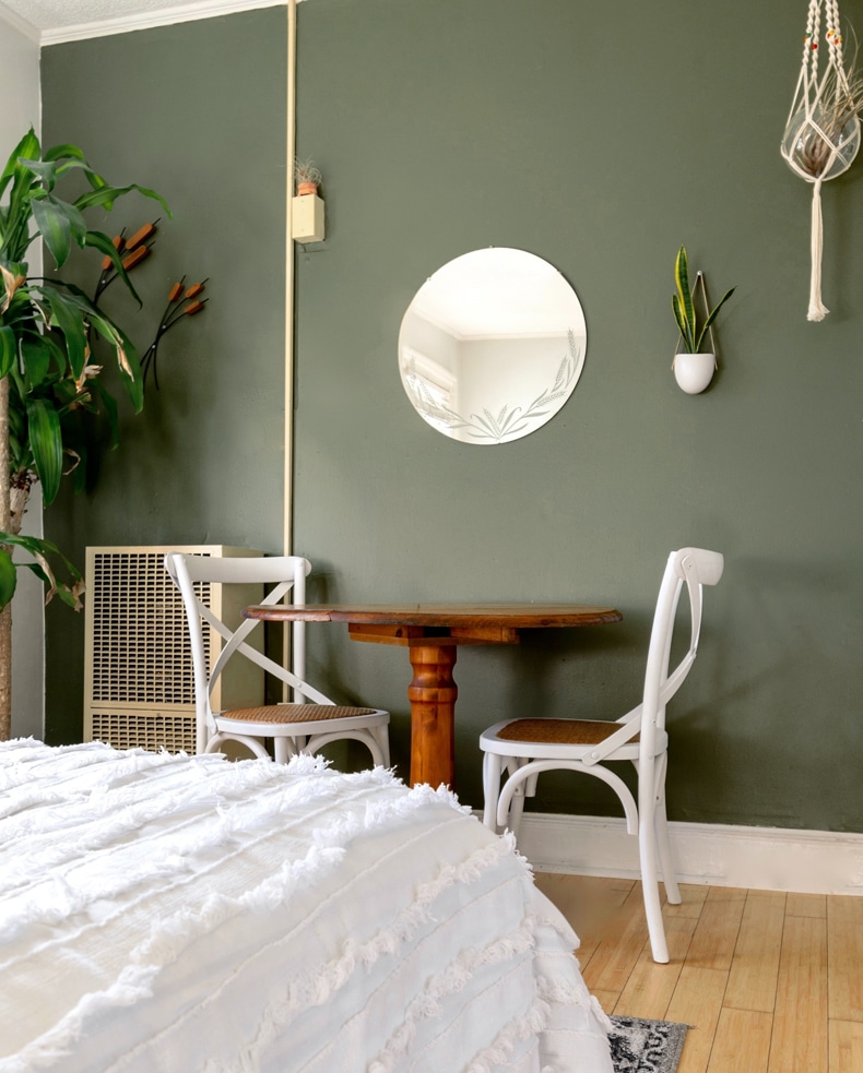 what-colors-go-with-sage-green-walls-12-ideas