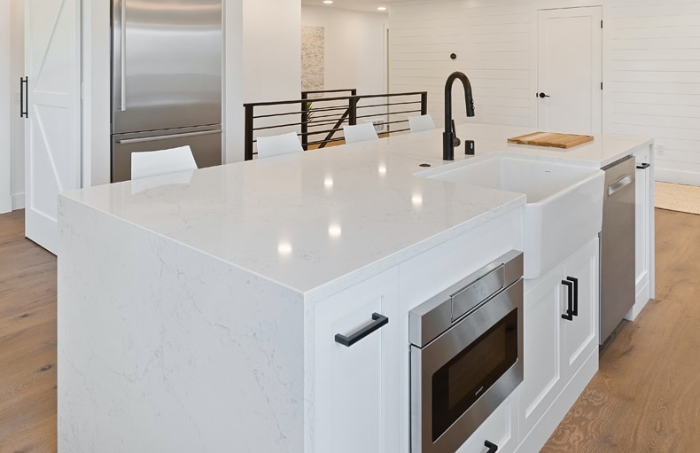 white granite countertop, minimalist kitchen 