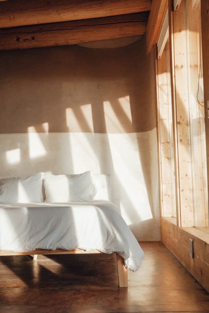 beautiful and calm lighting balance of a japandi bedroom