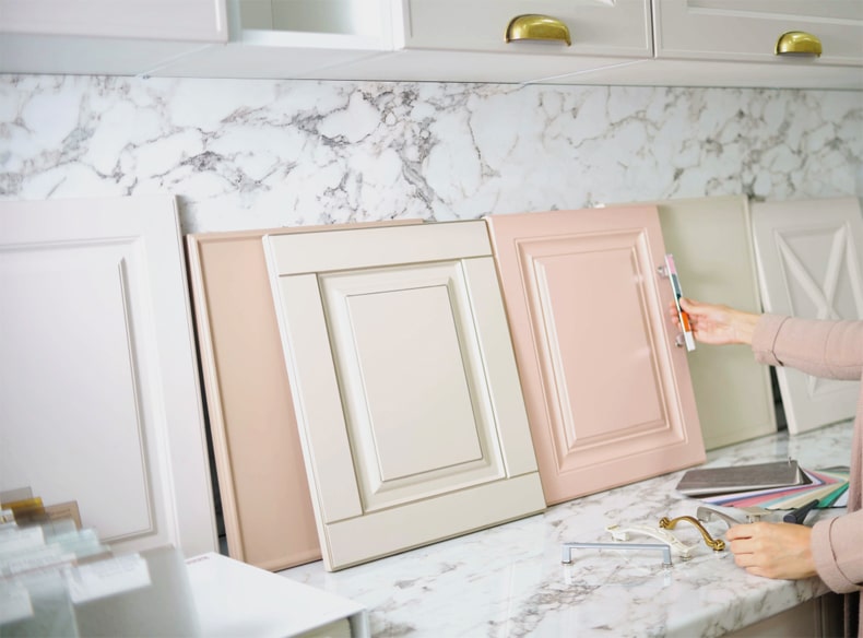 choose the right paint for your old kitchen cabinet